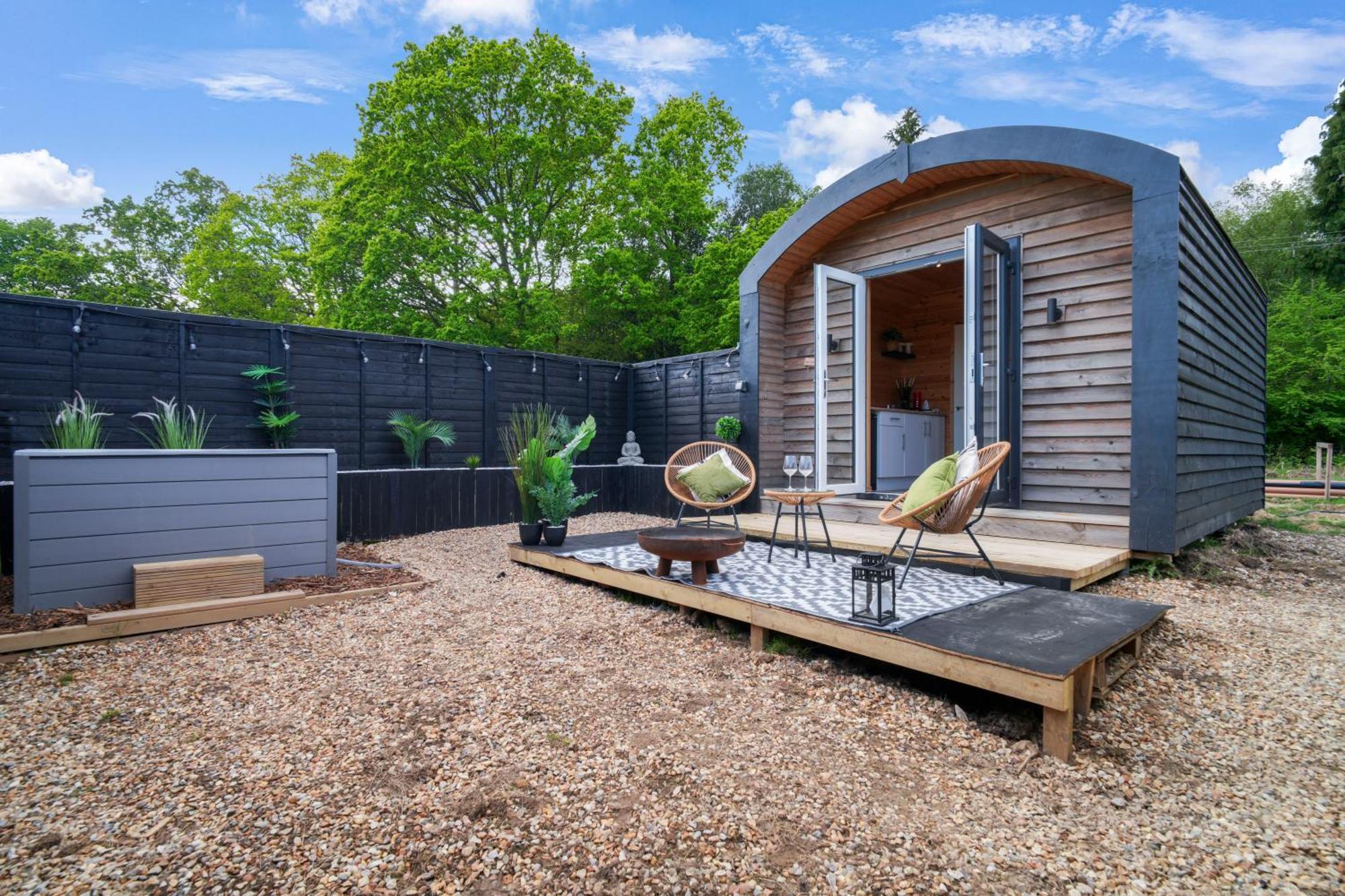 The Nest @The Outside Inn Mountfield Exterior foto